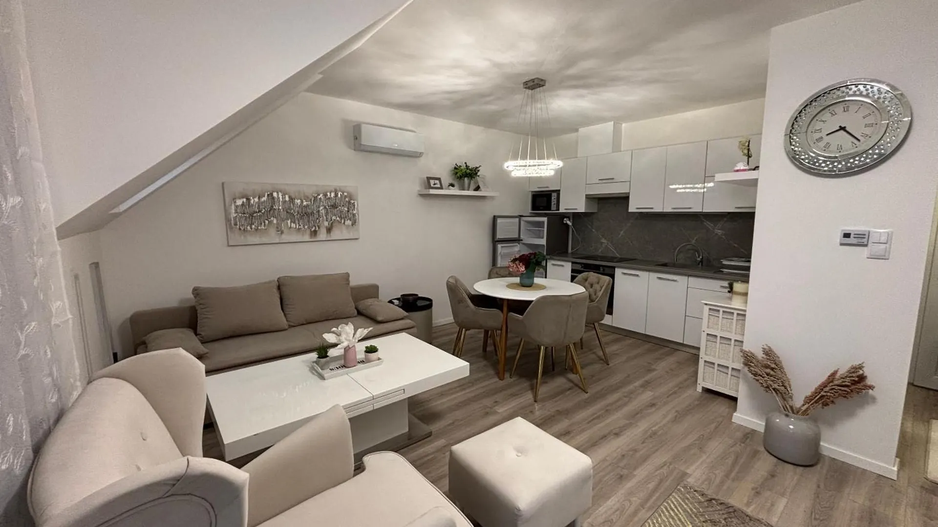 Lamira 2,3 Apartments Hajduszoboszlo